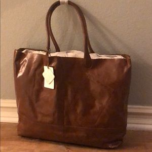 Brand new HOBO Rozanne
